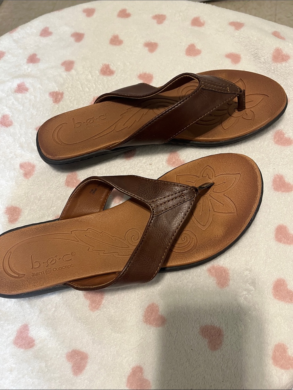 b.o.c. Brown Leather Men’s Thong Sandals